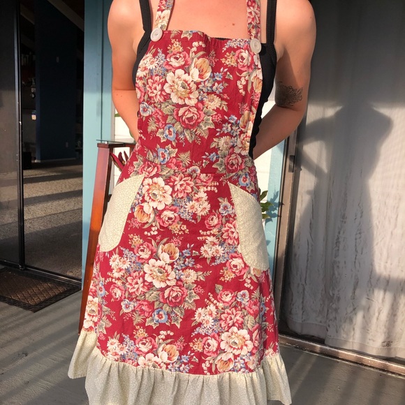 Floral double pocket apron - Picture 3 of 3